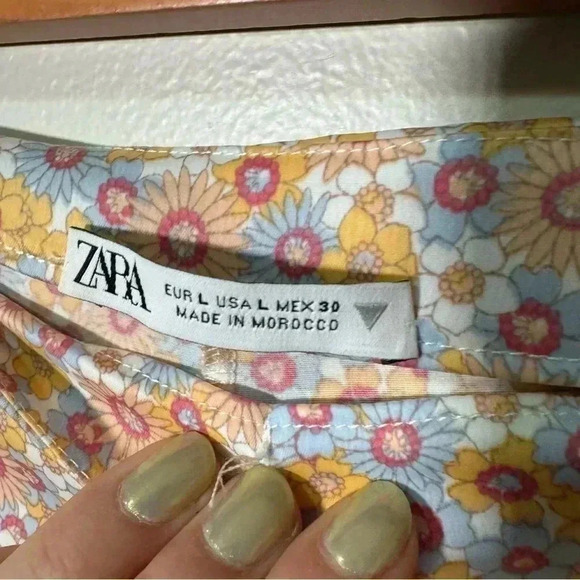 Zara floral flare boho pants L - Picture 5 of 6